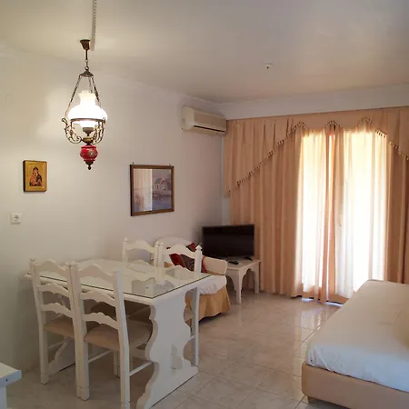 Christina Kanapitsa (Skiathos)