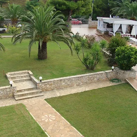 Апартаменты Christina