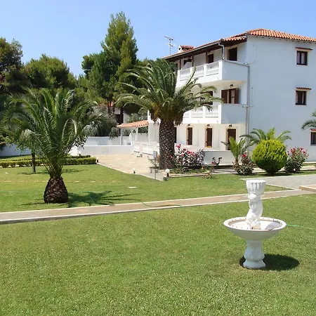 Апартаменты Christina