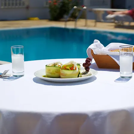 Christina アパート