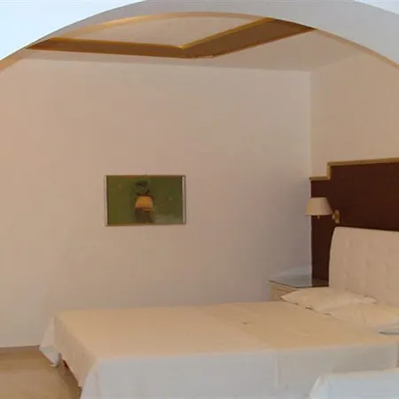 アパート Christina